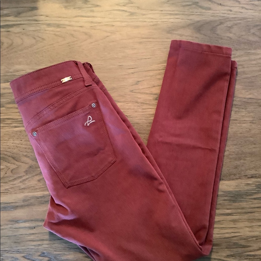 DL1961 burgundy jeggings